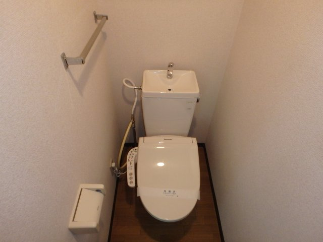 ドミール元住吉のトイレ