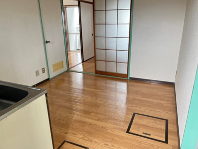 【居間・リビング】 | 矢賀ビル