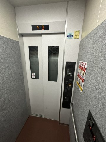 ロイヤルパレス高砂のその他共用部分|エレベーター内