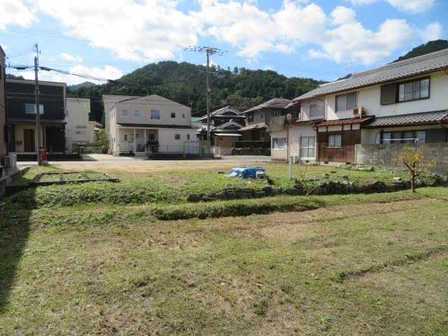 北山村上さん土地の外観|お庭も活用できます