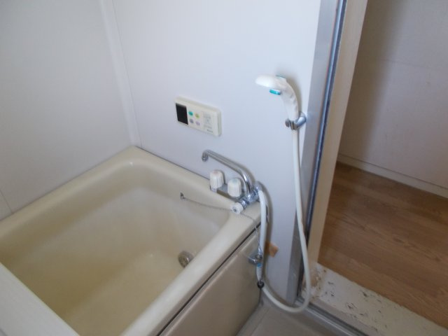 垂水高丸住宅５号棟の浴室