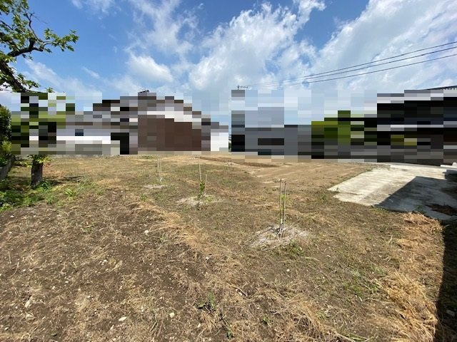 東阿保売地の外観|きれいな玄関です