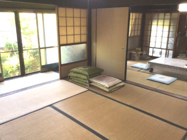 畑内古民家の和室|日本らしい落ち着いた雰囲気の和室です