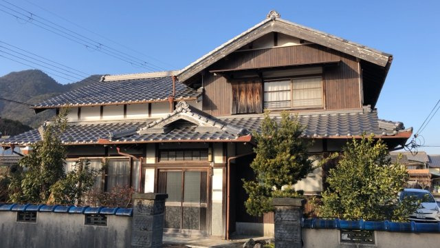 新郷近藤邸の外観|外はこのようになっています