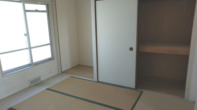 垂水上高丸住宅B棟の和室|来客時にも便利な和室付き