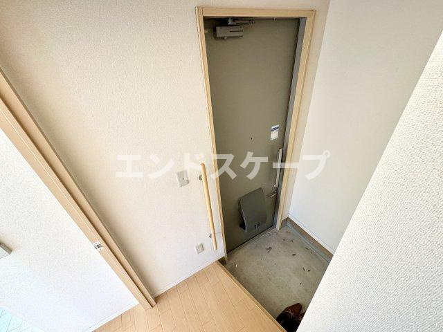 サフェリオスの玄関|高崎、前橋エリアのお部屋探しはエンドスケープまで！お客様の理想お聞かせ下さい♪