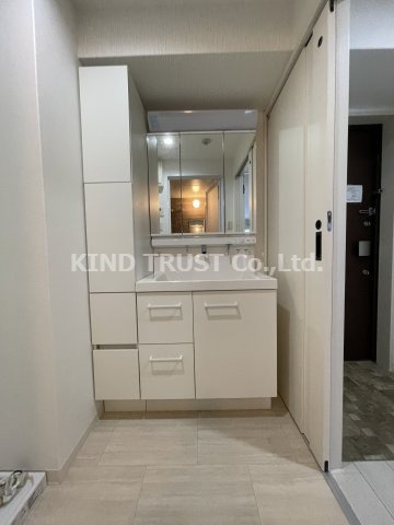 ブリリアント扇町公園の独立洗面台|独立洗面台あり、毎朝おしゃれに忙しい女性の方におすすめです