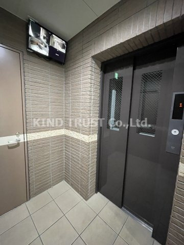 ブリリアント扇町公園のロビー|建物の内部です