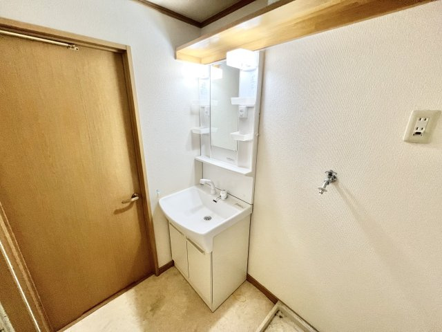 SSQUAREの洗面所|脱衣スペースもあります