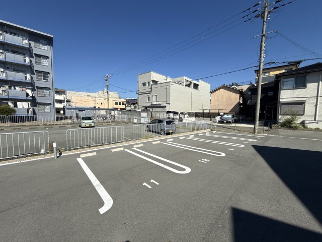 カメリアレジデンスヨコハマの駐車場
