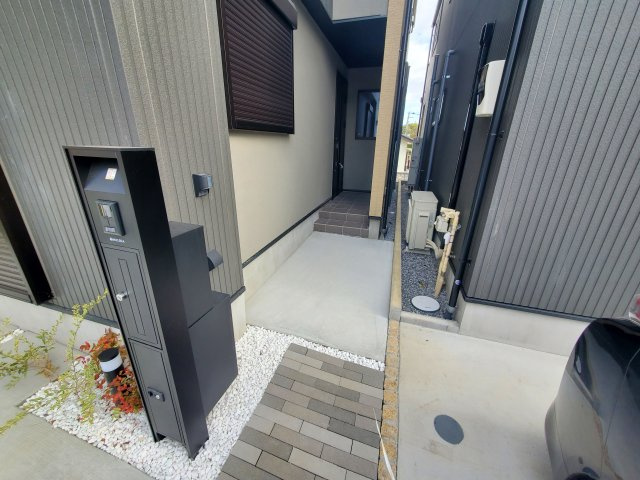 加倉貸家のエントランス