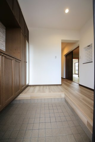 名古屋市緑区桶狭間森前の一戸建ての居間・リビング