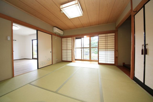 名古屋市緑区桶狭間森前の一戸建ての和室