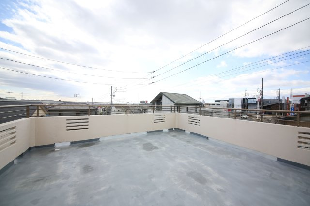 名古屋市緑区桶狭間森前の一戸建ての駐車場