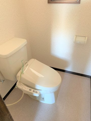 【トイレ】 | シャトーコスモスⅡ | コンパクトで使いやすいトイレです。同等タイプです。