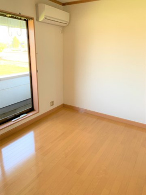 【洋室】 | シャトーコスモスⅡ | 明るい洋室です。同等タイプです。