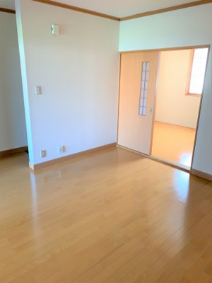 【居間・リビング】 | シャトーコスモスⅡ | 同等タイプです。