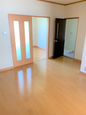 【居間・リビング】 | シャトーコスモスⅡ | 同等タイプです。