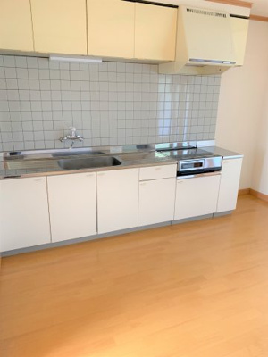 【キッチン】 | シャトーコスモスⅡ | キッチンでお料理をお楽しみください。同等タイプです。