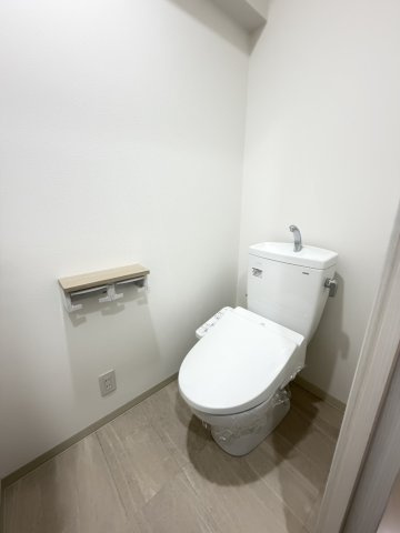 熊本市東区月出２丁目の賃貸マンションのトイレ