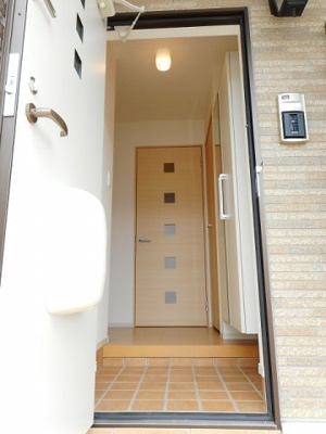 【玄関】 | オルキスコート | 収納もある玄関です