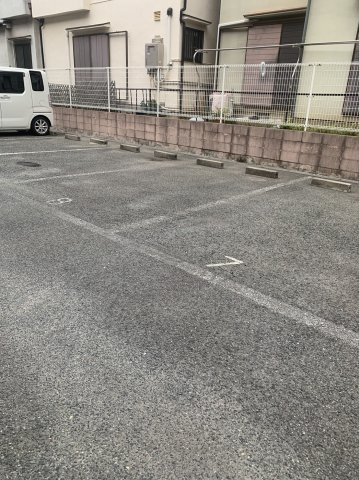 グランエクセル 和泉の駐車場|駐車場完備です