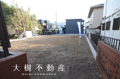 【前面道路含む現地写真】 | 海老名市中野２丁目　売地　全１区画　【仲介手数料無料】 | 宅地建物取引士による不動産のご説明・現地のご案内、住宅金融普及協会住宅ローンアドバイザーが住宅ローンのアドバイスから融資実行までのお手伝いをしっかりサポートします♪