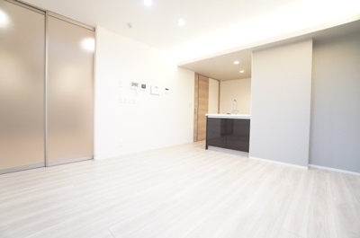 【居間・リビング】 | D-room弁天3丁目 A棟 | ※同物件・同タイプの写真です。
