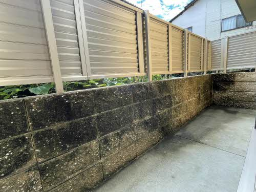 熊本市中央区本荘５丁目のアパートのバルコニー