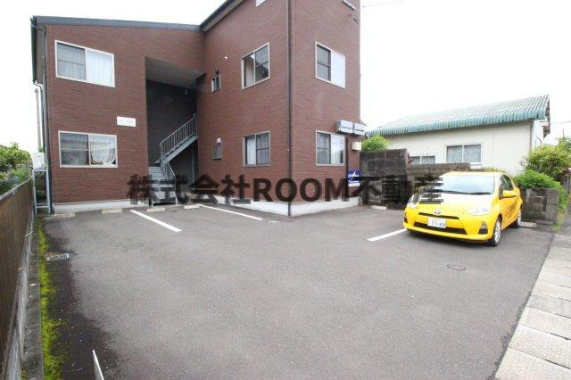 カーサ広原の駐車場|駐車場完備です