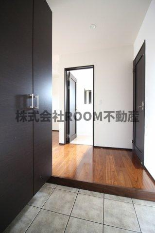 カーサ広原の玄関|明るい玄関です