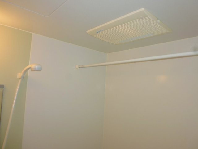 コンフォート東塚Ｇの浴室|浴室乾燥機