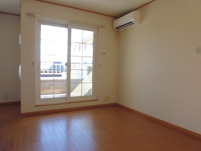 コンフォート東塚Ｇの居間・リビング