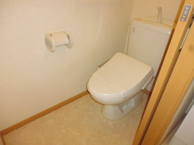 コンフォート東塚Ｇのトイレ|温水洗浄便座