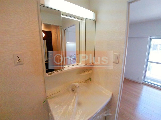 DUKE御影の洗面所