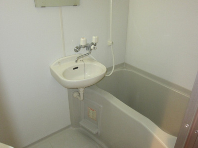 【洗面所】 | サニーコート大橋 | 別号室の写真になります。現況優先。