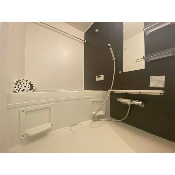 LECOCON半田の浴室