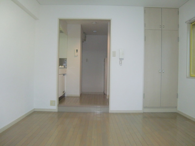 ＮＯＢＳＵＮ阪急六甲の洋室