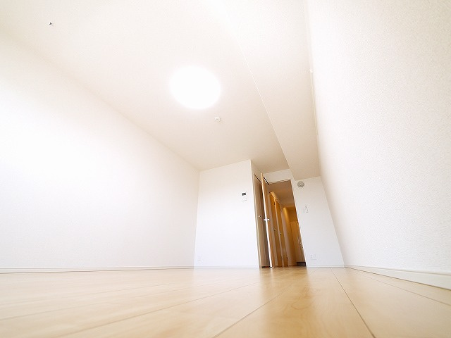 カーサララⅠの洋室|コンパクトで使いやすい洋室です