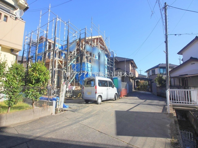 月々１１万円台～　新築戸建　川越市今成3期の前面道路含む現地写真|南側約4.0ｍ公道