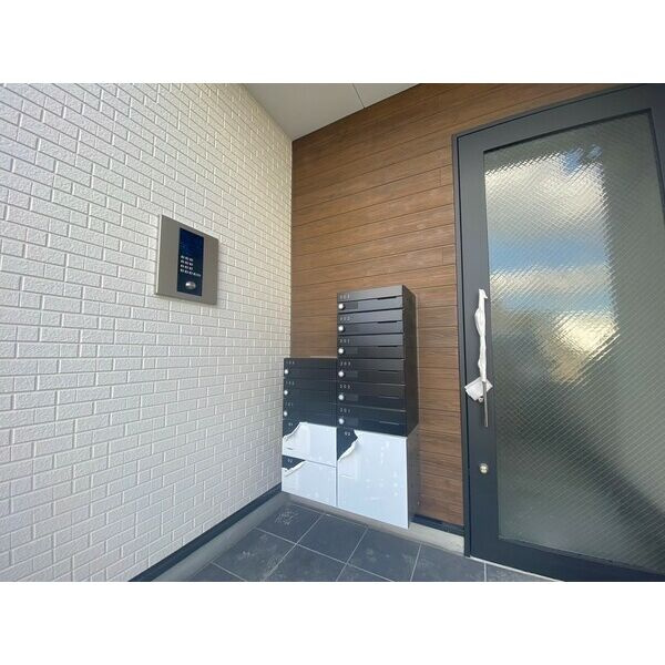 LECOCON半田のロビー