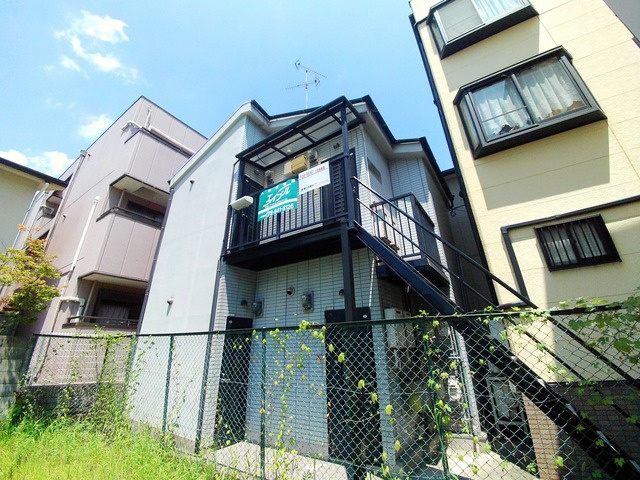 コーポクレドール