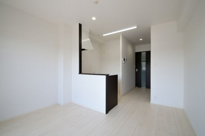 【内装】 | LIBTH吉塚 | 別号室の写真になります。現況優先。