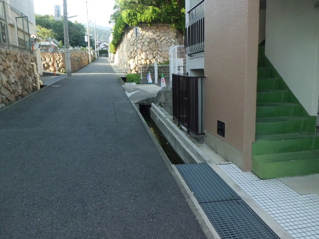 シャトー御影のエントランス