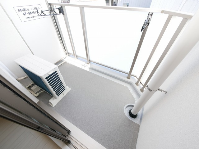 LiveCasa本町のバルコニー