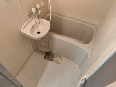 【浴室】 | モンデソレイユ | 別号室の写真になります。現況優先。