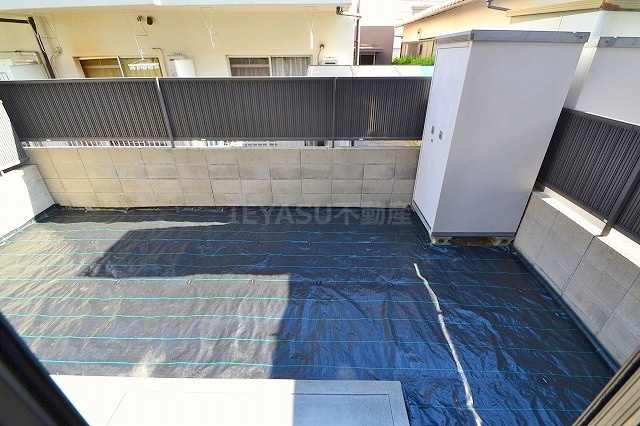 広島市西区己斐本町２丁目のアパートのバルコニー