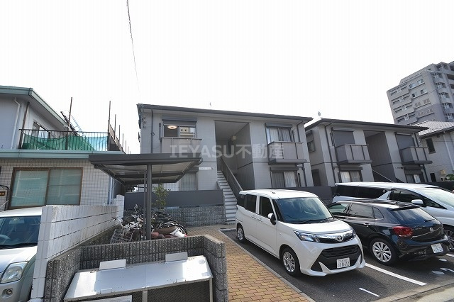 広島市西区己斐本町２丁目のアパート