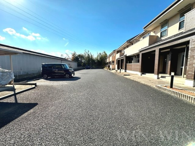 フレシール天伯 A棟の駐車場
