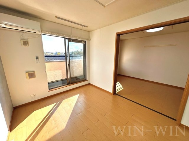 フレシール天伯 A棟の居間・リビング|イメージ（同建物内別部屋の写真です）